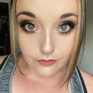 Meet your Posher, Brandi